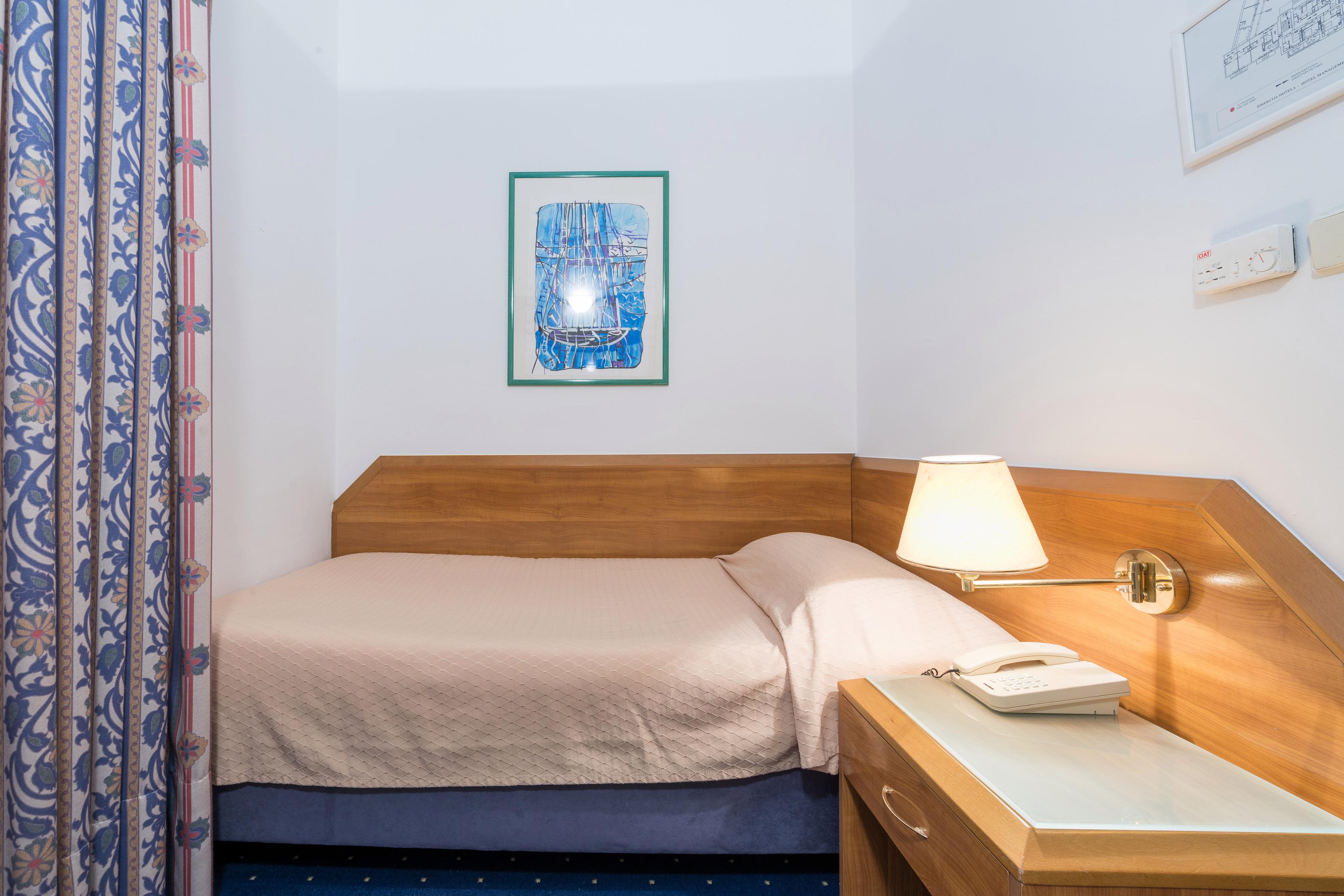 Hotel Komodor Дубровник Екстериор снимка