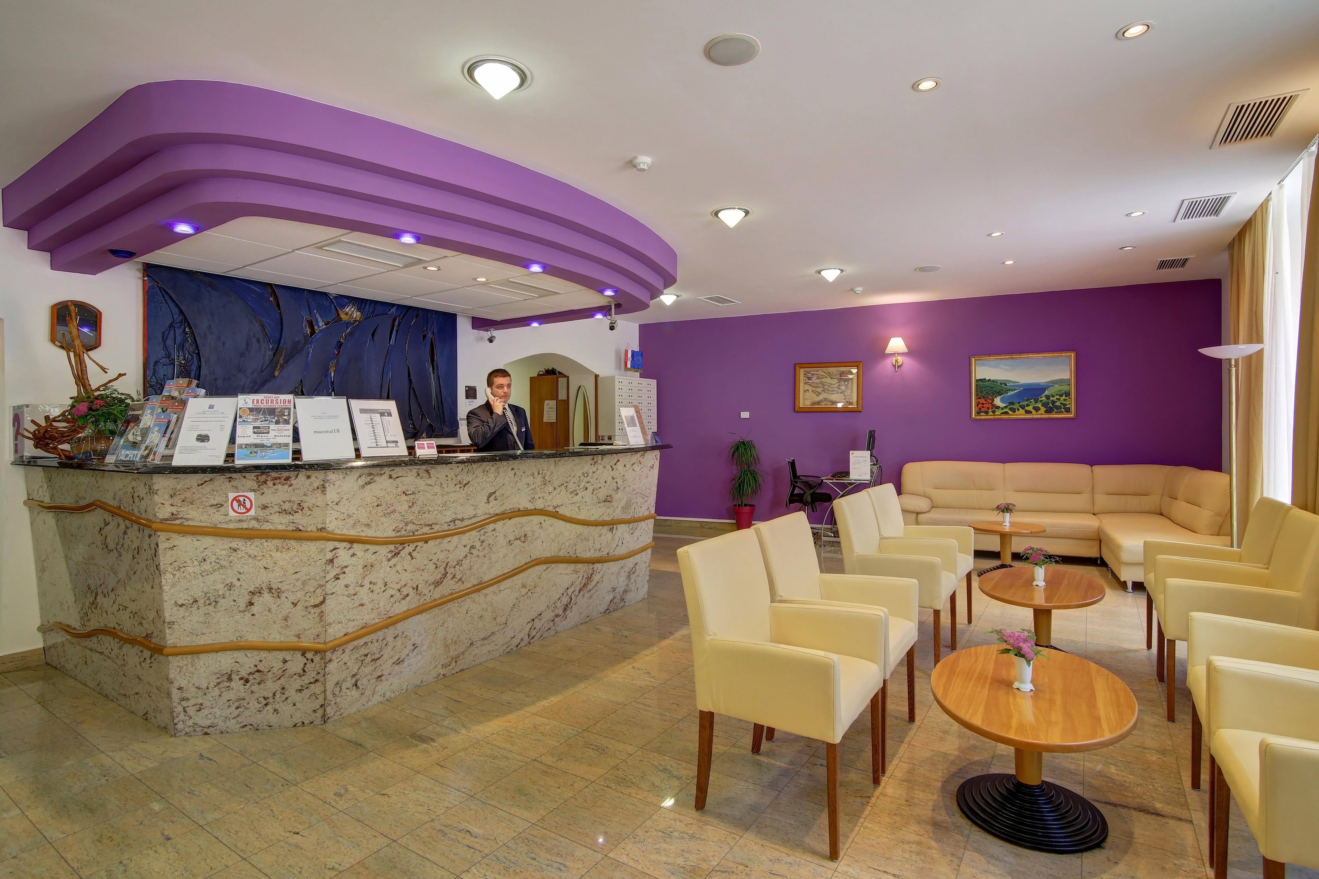 Hotel Komodor Дубровник Екстериор снимка
