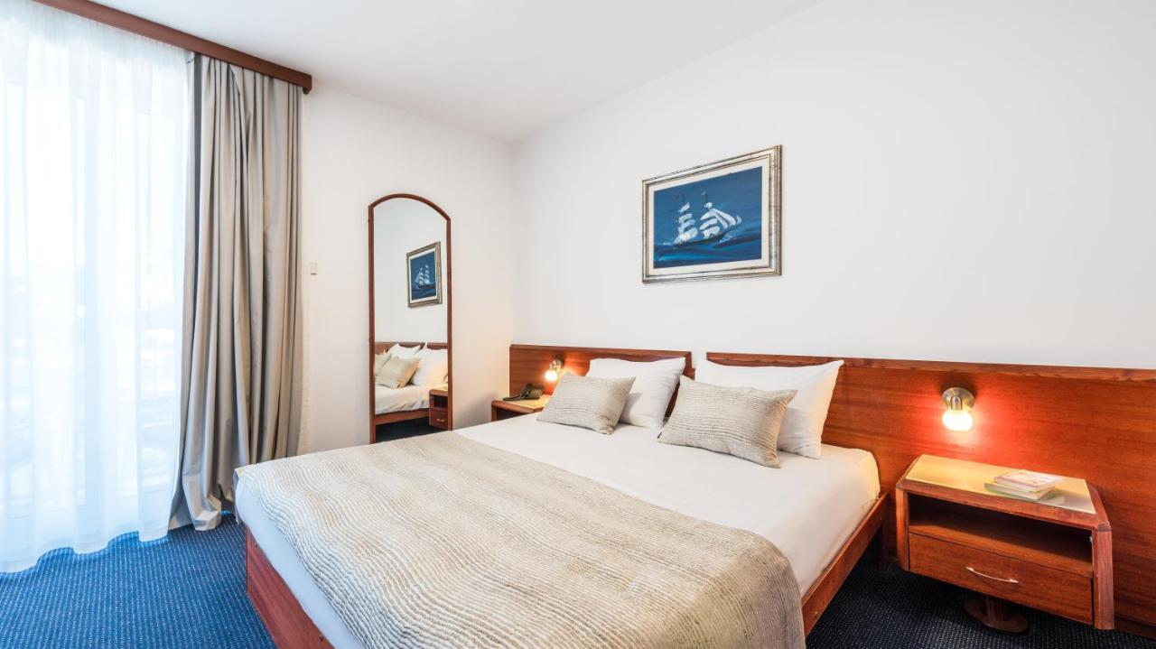 Hotel Komodor Дубровник Стая снимка