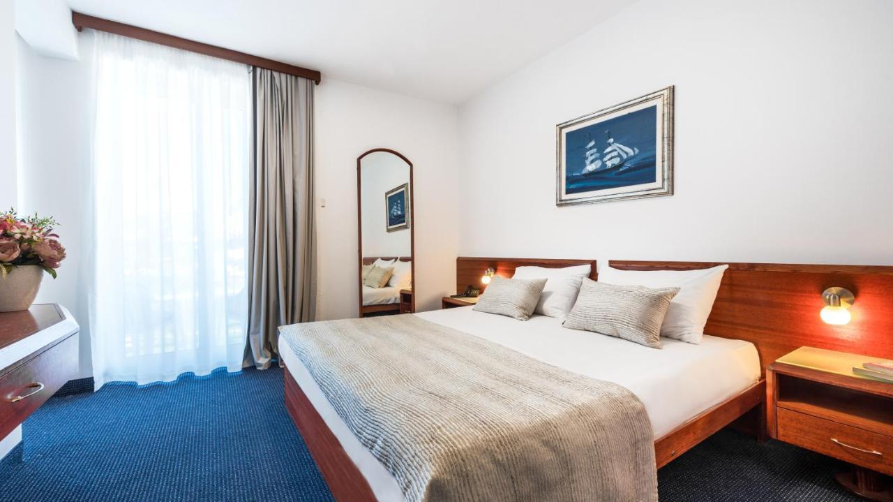 Hotel Komodor Дубровник Стая снимка