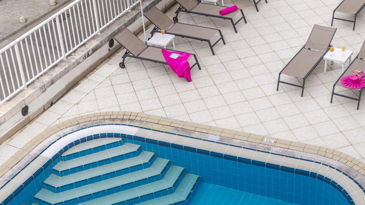 Hotel Komodor Дубровник Екстериор снимка